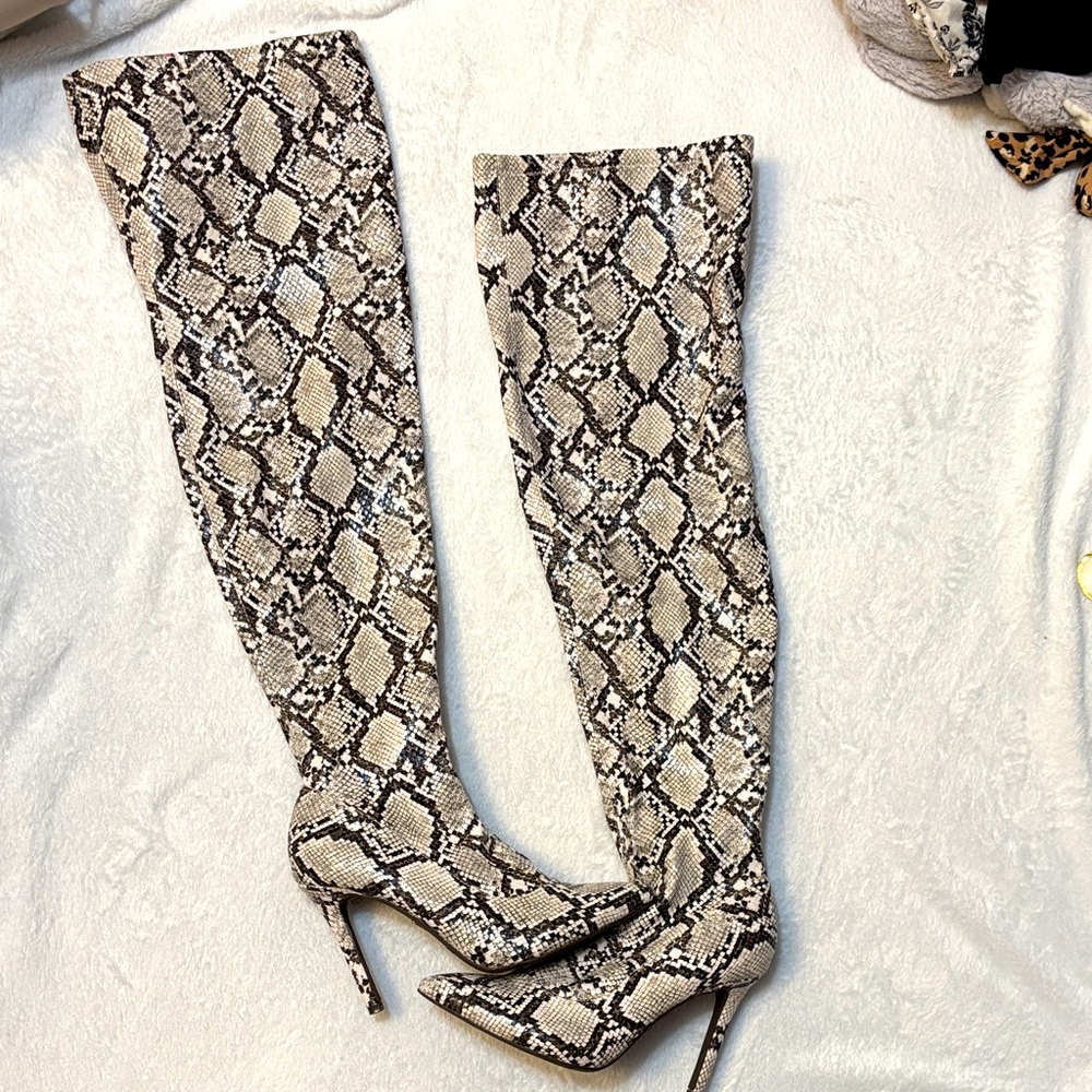 THALIA SODI SNAKE PRINT TIGH HIGH BOOTS